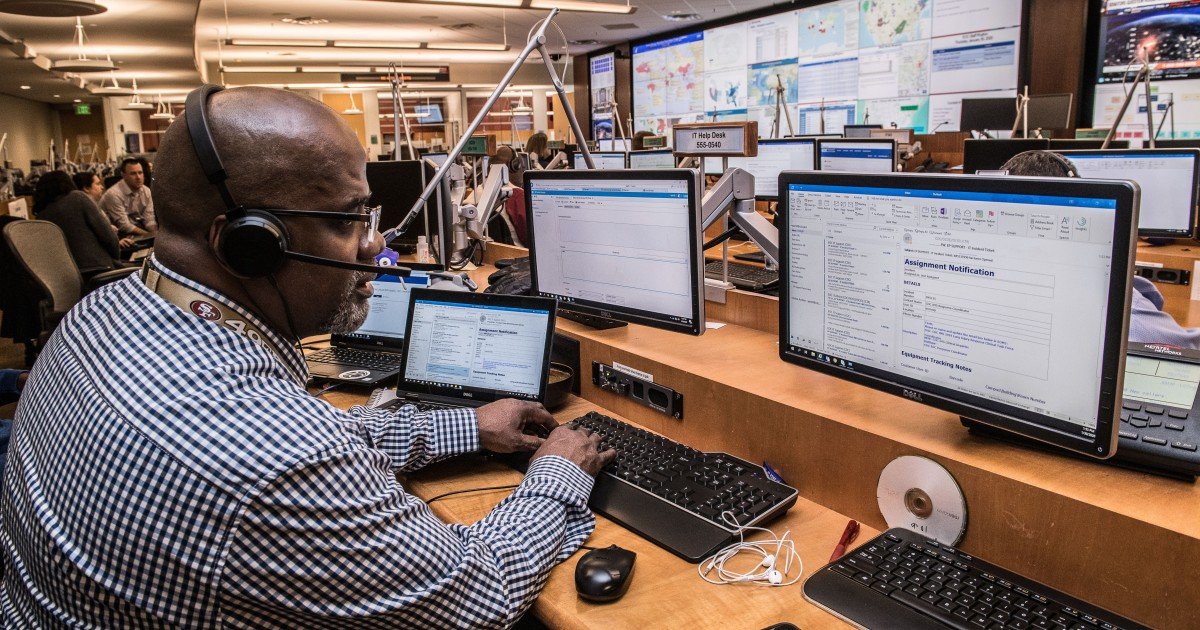 How Do Data Centers Keep the Internet Running 24/7?