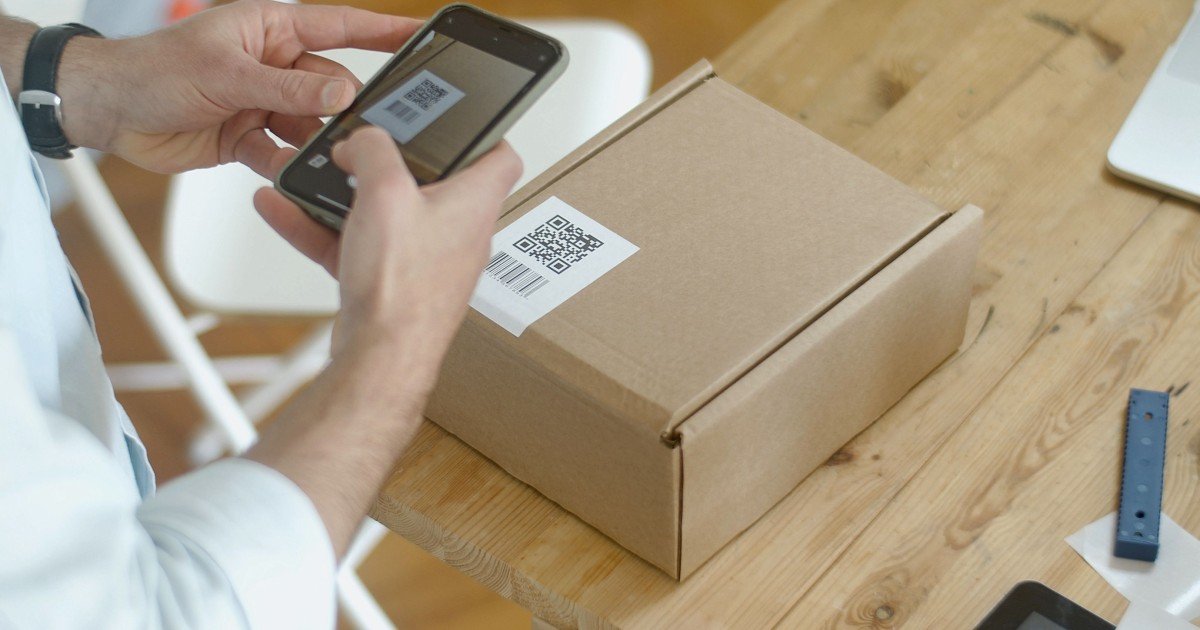 How Do QR Codes Store and Transfer Information? A Complete Guide for 2026